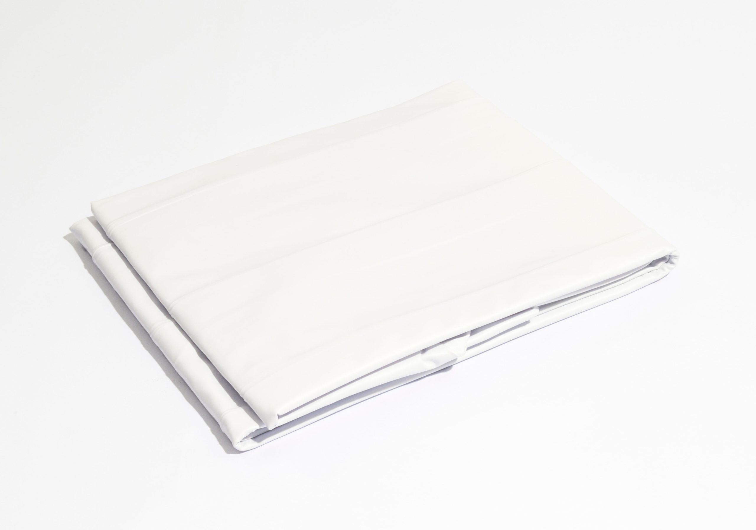 SaluSpa 85 x 28 Round Inflatable Hot Tub Cover. White